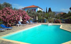 Diamanti Studios & Apartments